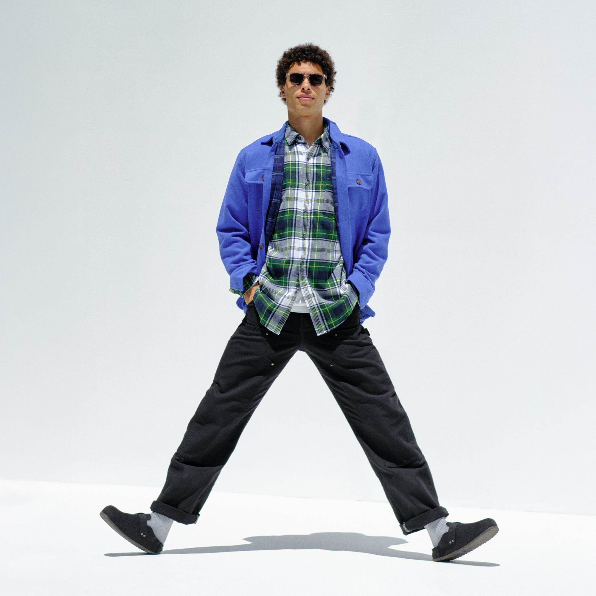 The Men's Cozy Clog - Black - Image 4